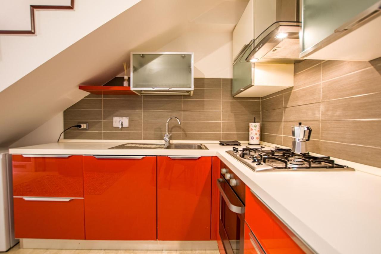Appartamento La Casa Di Lu Trieste Esterno foto